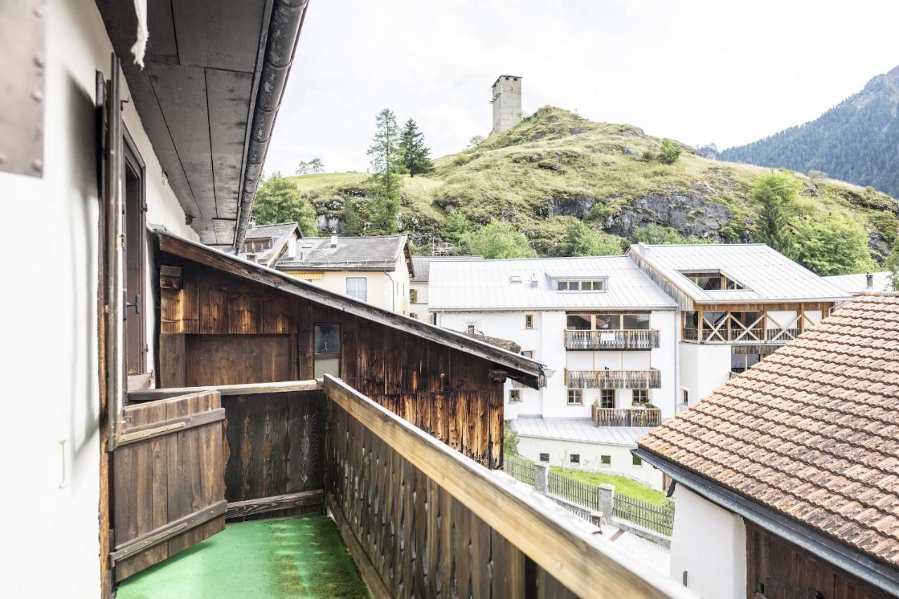 Vila Chasa Broel Ferienhaus Mitten In Ardez Exteriér fotografie