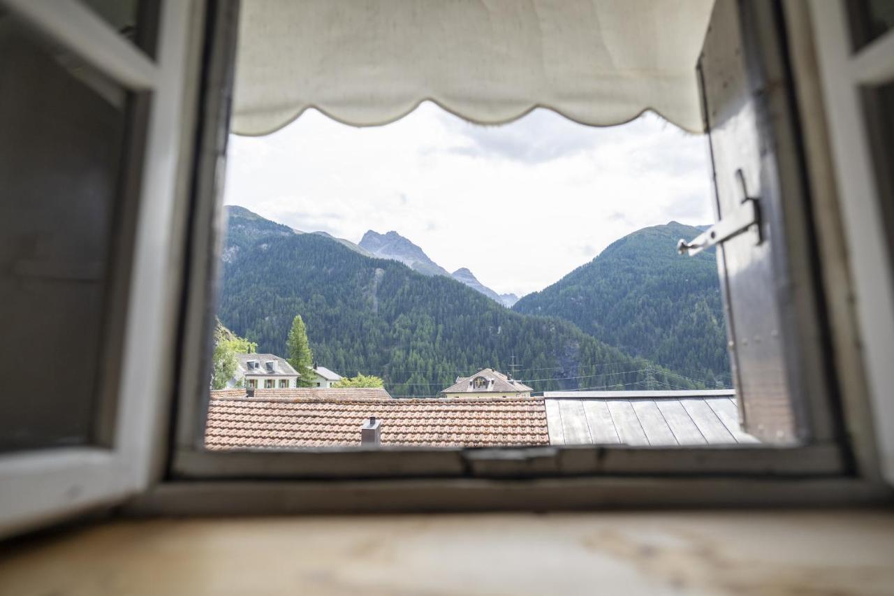 Vila Chasa Broel Ferienhaus Mitten In Ardez Exteriér fotografie