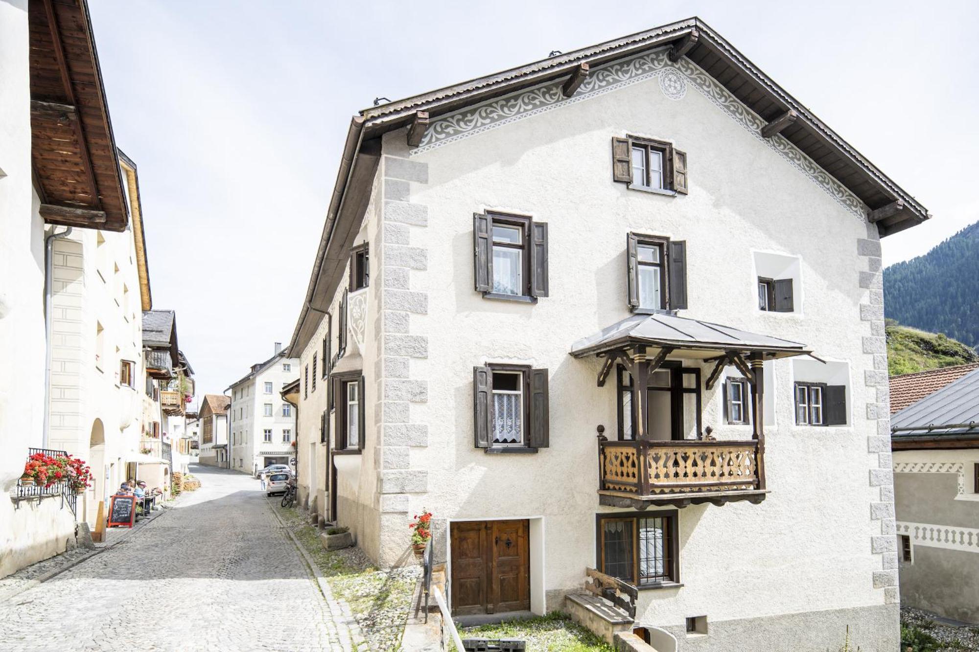 Vila Chasa Broel Ferienhaus Mitten In Ardez Exteriér fotografie